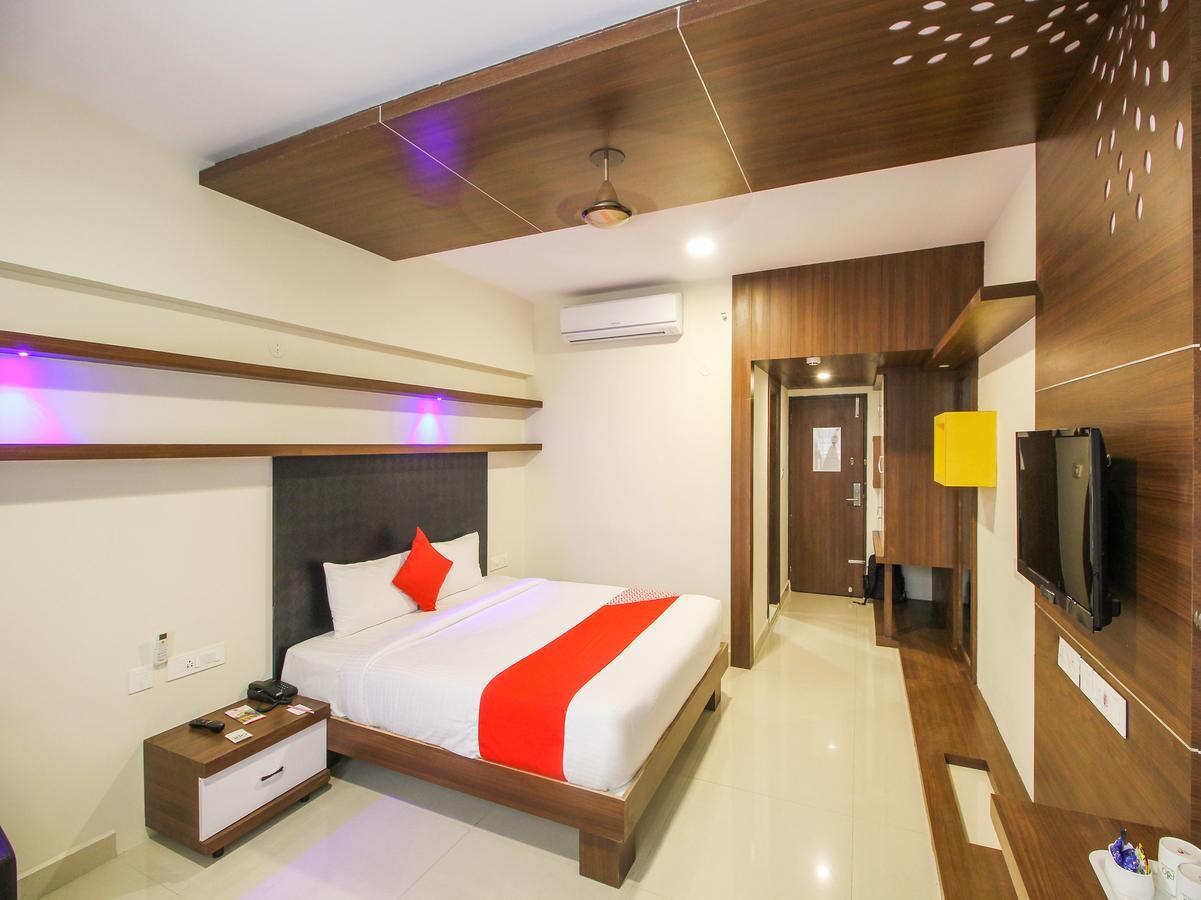 Rio Meridian Hotel Mysore Eksteriør bilde