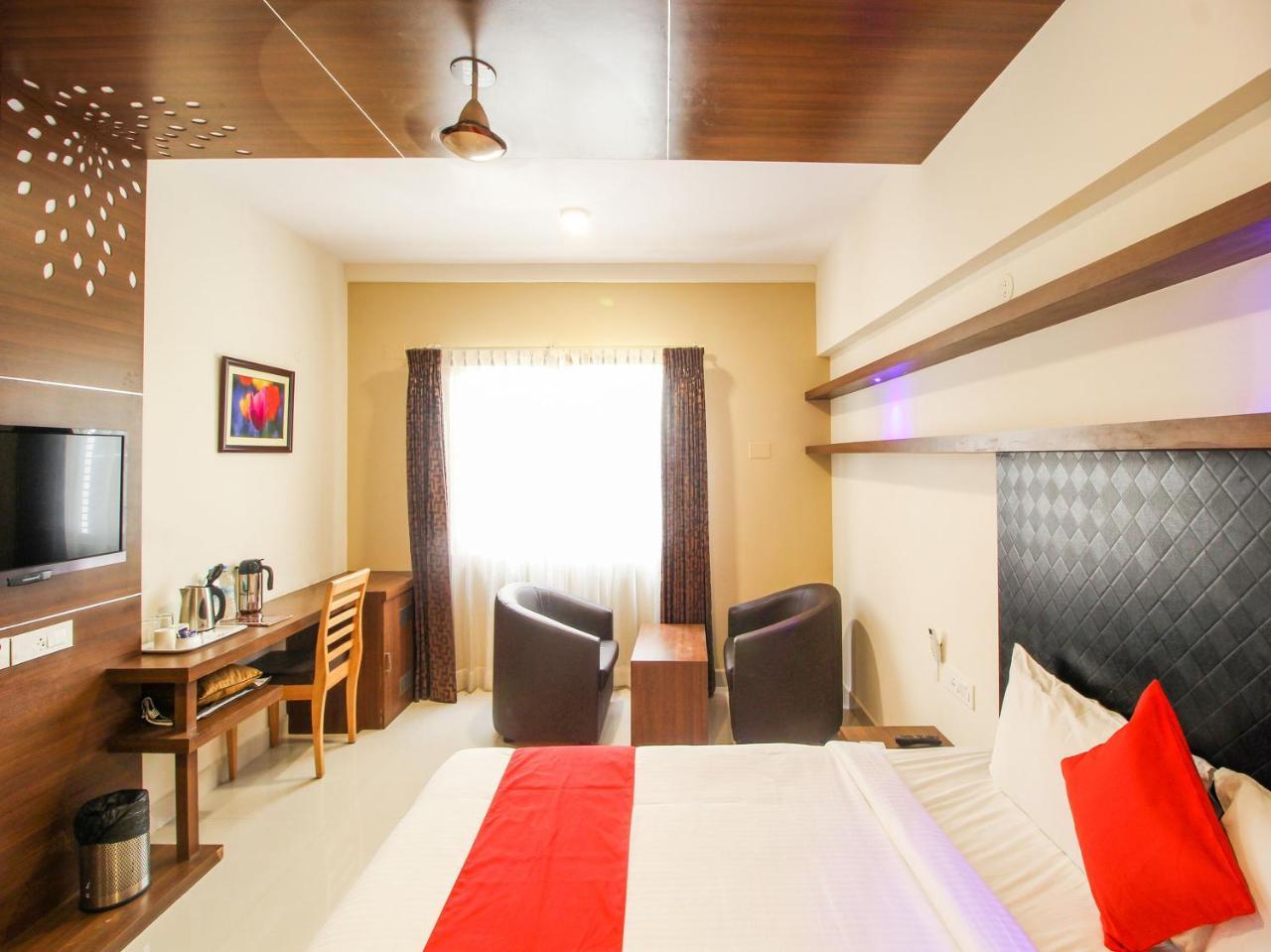 Rio Meridian Hotel Mysore Eksteriør bilde