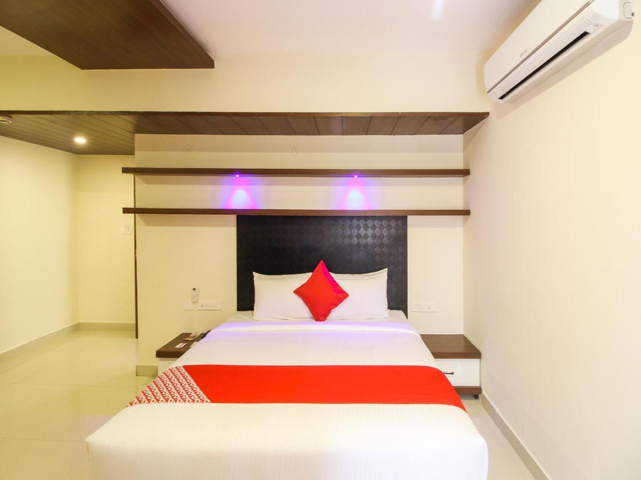 Rio Meridian Hotel Mysore Eksteriør bilde