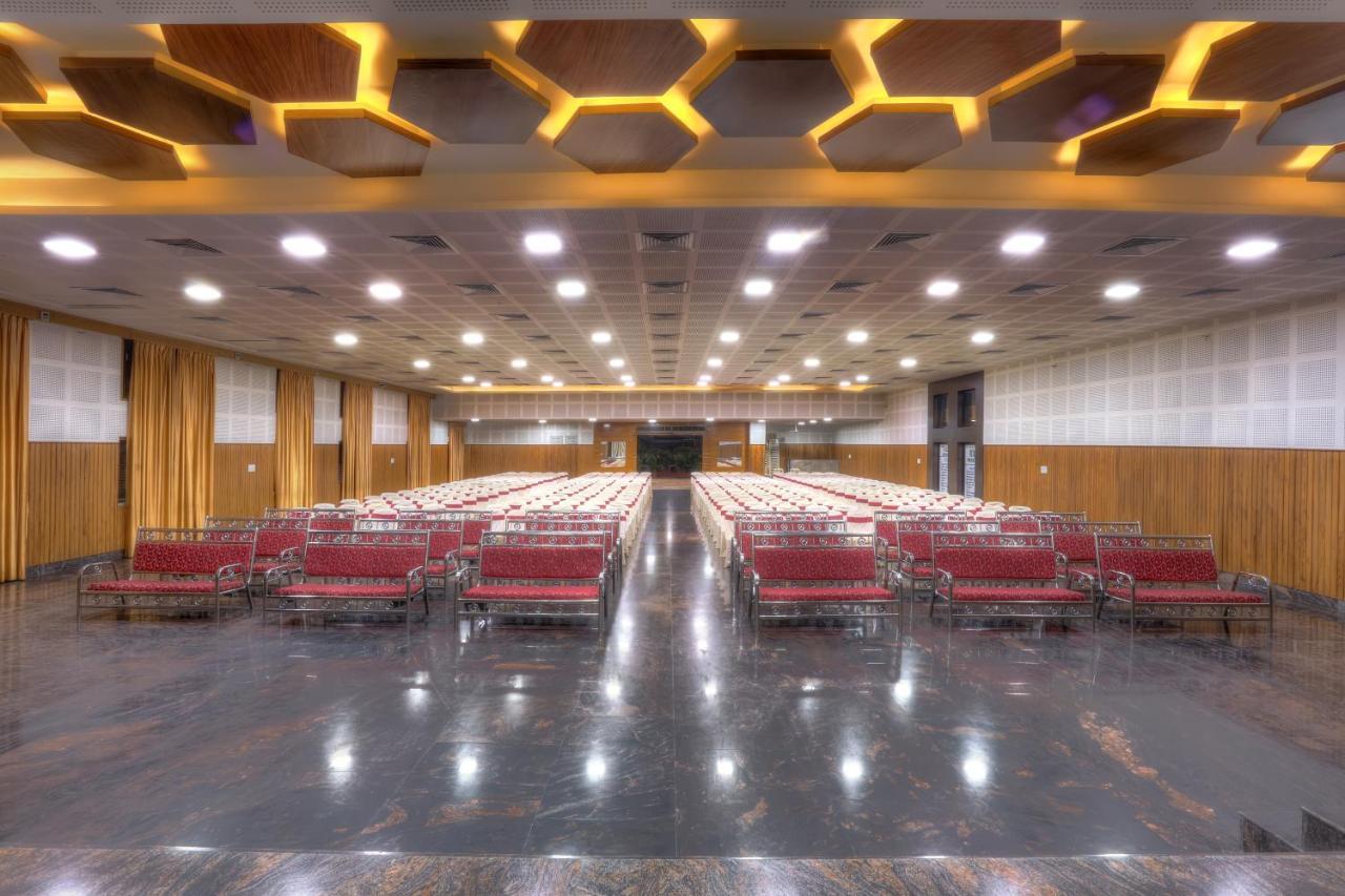 Rio Meridian Hotel Mysore Eksteriør bilde